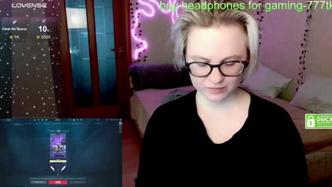 chloue and Gretta online show from 20, 1, 2025