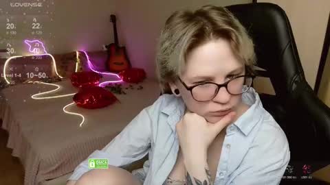 chloue and Gretta online show from 26, 3, 2026