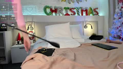 Snapshot of _emiliaa_ chatting on 4, 1, 2025 Milana online show from 4, 1, 2025