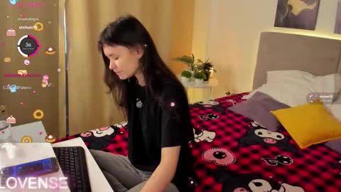 _emily__strike_ online show from 8, 2, 2026