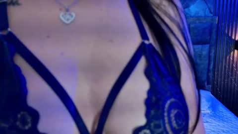 _emily_gill_ online show from 23, 3, 2026