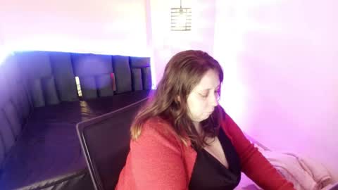 Snapshot of _emily_rosee_ chatting on 18, 11, 2025 Emily online show from 18, 11, 2025