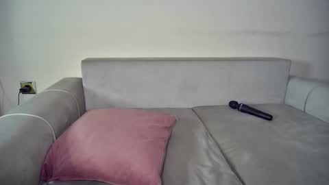 Emma Sugar online show from 11, 10, 2025