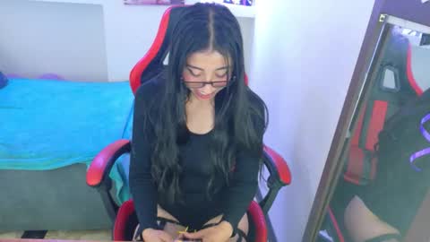 Emmaa Harper3 online show from 12, 10, 2025