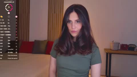 _esmeraldiyaa_ online show from 24, 7, 2026