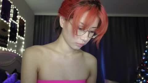 EveEva online show from 5, 1, 2025