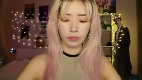 EveEva online show from 18, 4, 2026