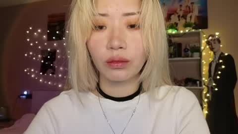 Snapshot of _eve____ chatting on 17, 5, 2026 EveEva online show from 17, 5, 2026