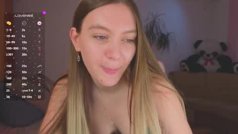 Snapshot of _evellyn_ chatting on 21, 1, 2025 Evie online show from 21, 1, 2025