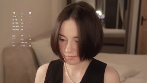 Essie  online show from 19, 3, 2026