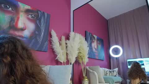 Snapshot of _foxymia_ chatting on 12, 11, 2025 Mia online show from 12, 11, 2025