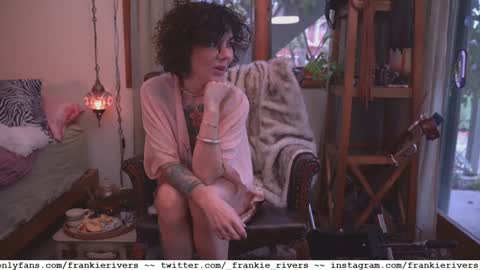 Snapshot of _frankie_rivers chatting on 31, 12, 2024 Frankie Rivers allmylinks  online show from 31, 12, 2024