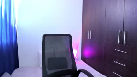 Snapshot of _giaa_ chatting on 19, 12, 2024 _giaa_ online show from 19, 12, 2024