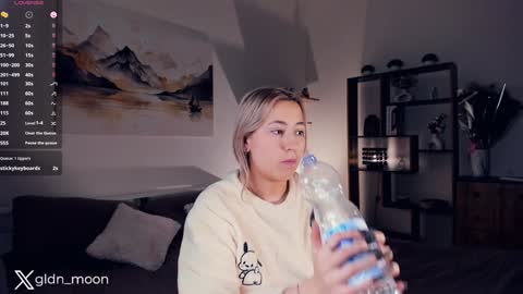 Rina online show from 27, 1, 2025