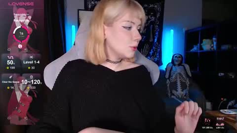 Tori online show from 15, 12, 2025