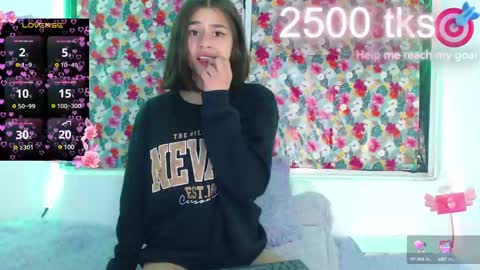 Gwen online show from 21, 2, 2025