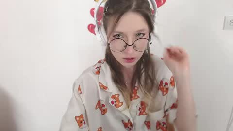 Snapshot of _hanna_moon_ chatting on 22, 4, 2026 Hannaolotl online show from 22, 4, 2026