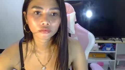 Snapshot of _hazumi chatting on 22, 10, 2025 _hazumi online show from 22, 10, 2025