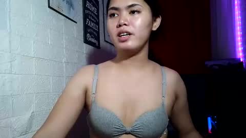 Snapshot of _hoelymolly chatting on 16, 11, 2025 hoely molly online show from 16, 11, 2025