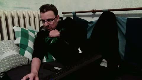 Manuel online show from 23, 11, 2025