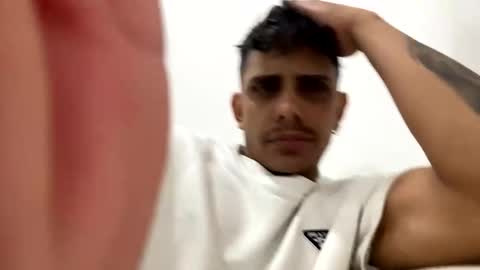 Snapshot of _jahtuzi_ chatting on 3, 1, 2025 JACKTUZZI instagram online show from 3, 1, 2025
