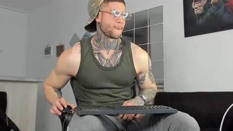 Snapshot of _jamesleandros chatting on 29, 1, 2025 jeison online show from 29, 1, 2025