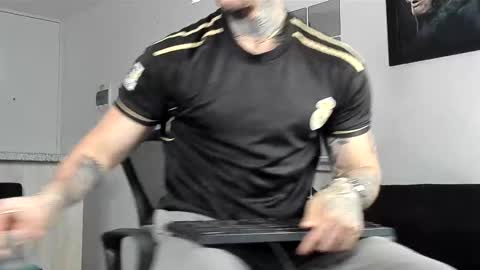 Snapshot of _jamesleandros chatting on 19, 2, 2025 jeison online show from 19, 2, 2025