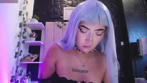 Mia online show from 24, 1, 2025