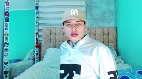 mod online show from 25, 11, 2025