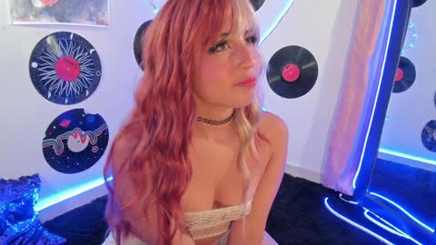 Snapshot of _karine01 chatting on 2, 2, 2025 _karine01 online show from 2, 2, 2025