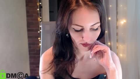  karolina online show from 9, 3, 2025