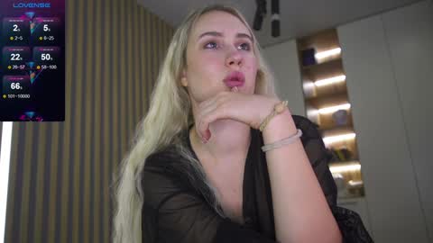 Snapshot of _kateline_ chatting on 22, 1, 2025 Kate online show from 22, 1, 2025