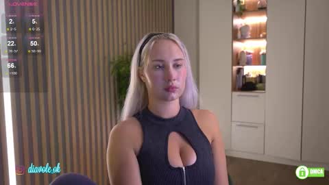 Snapshot of _kateline_ chatting on 1, 10, 2025 Kate online show from 1, 10, 2025