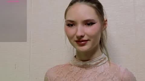 Snapshot of _kikiclark_ chatting on 3, 5, 2026 _kikiclark_ online show from 3, 5, 2026