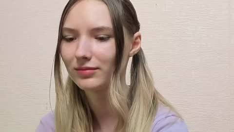 Snapshot of _kikiclark_ chatting on 23, 5, 2026 _kikiclark_ online show from 23, 5, 2026