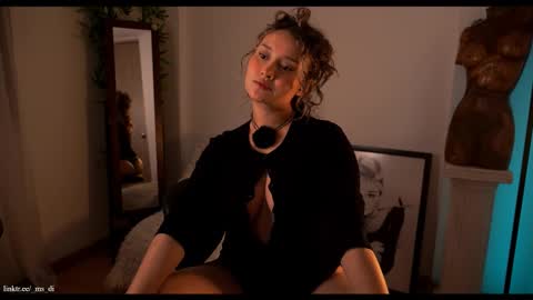 Snapshot of _lady_di chatting on 9, 1, 2026 Not on OF Some stuff for sale online show from 9, 1, 2026