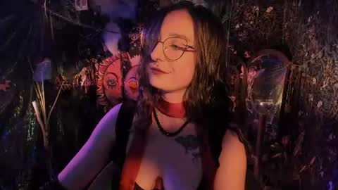 Lady Luna online show from 31, 7, 2026