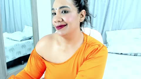 NAILHA SAJANI  online show from 3, 12, 2024