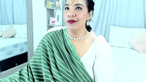 NAILHA SAJANI  online show from 7, 12, 2024