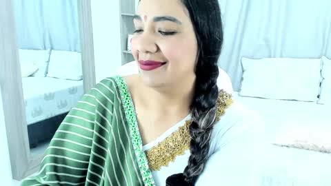 NAILHA SAJANI  online show from 12, 12, 2024