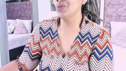 NAILHA SAJANI  online show from 1, 2, 2025