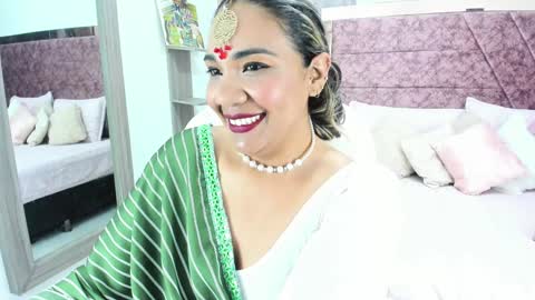 NAILHA SAJANI  online show from 6, 2, 2025