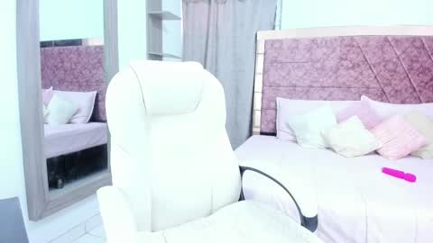 NAILHA SAJANI  online show from 11, 3, 2025