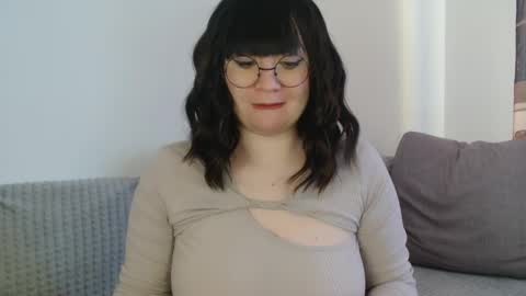Snapshot of _lalilu_ chatting on 27, 2, 2025 _lalilu_ online show from 27, 2, 2025