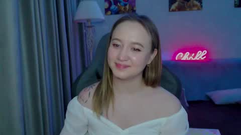 _lalune_ online show from 17, 2, 2025