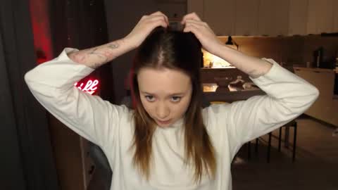 _lalune_ online show from 12, 2, 2026