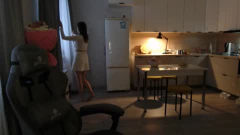 _lalune_ online show from 27, 2, 2026