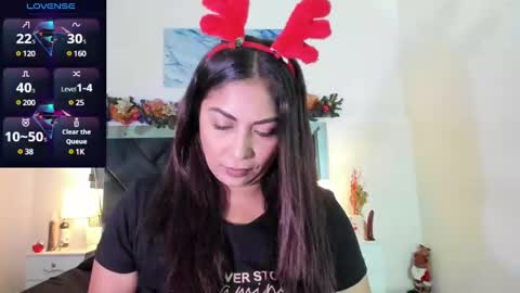 Lauralove online show from 23, 12, 2024