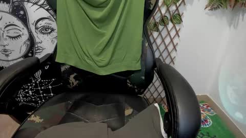 Layne online show from 21, 2, 2025