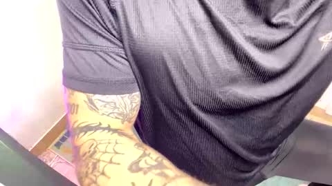 Layne online show from 5, 11, 2025